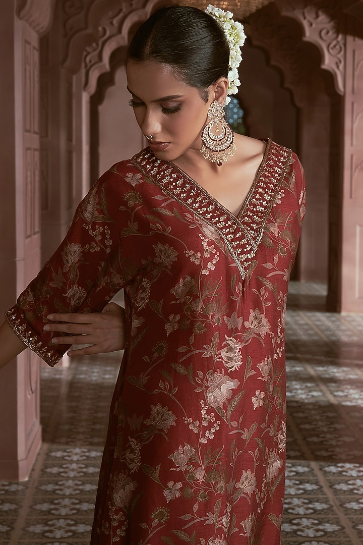 Maroon Bemberg Silk Printed Kurta Set by Megha Pitti at Pernia's Pop Up Shop