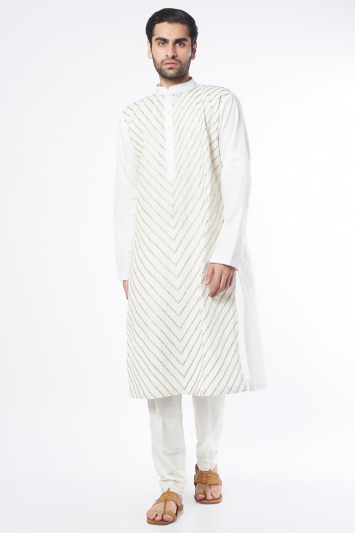 White Kurta Set In Cotton Silk by Mehraab Men