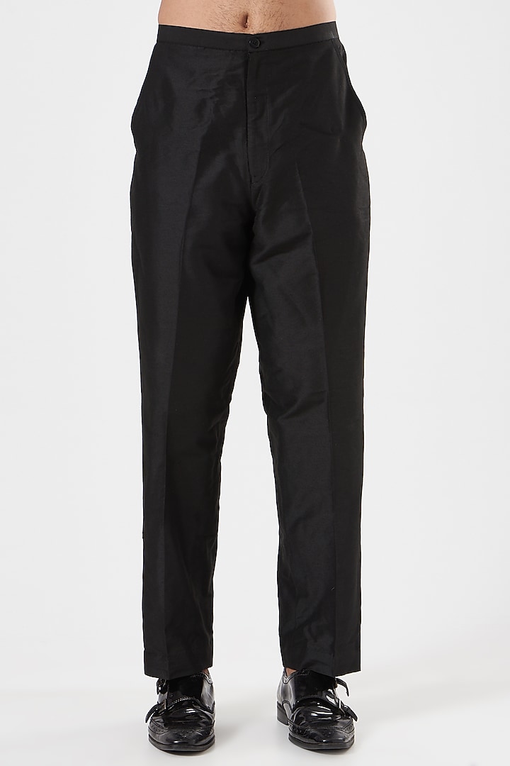 Black Pintucked Kurta Set by Mehraab Men at Pernia's Pop Up Shop