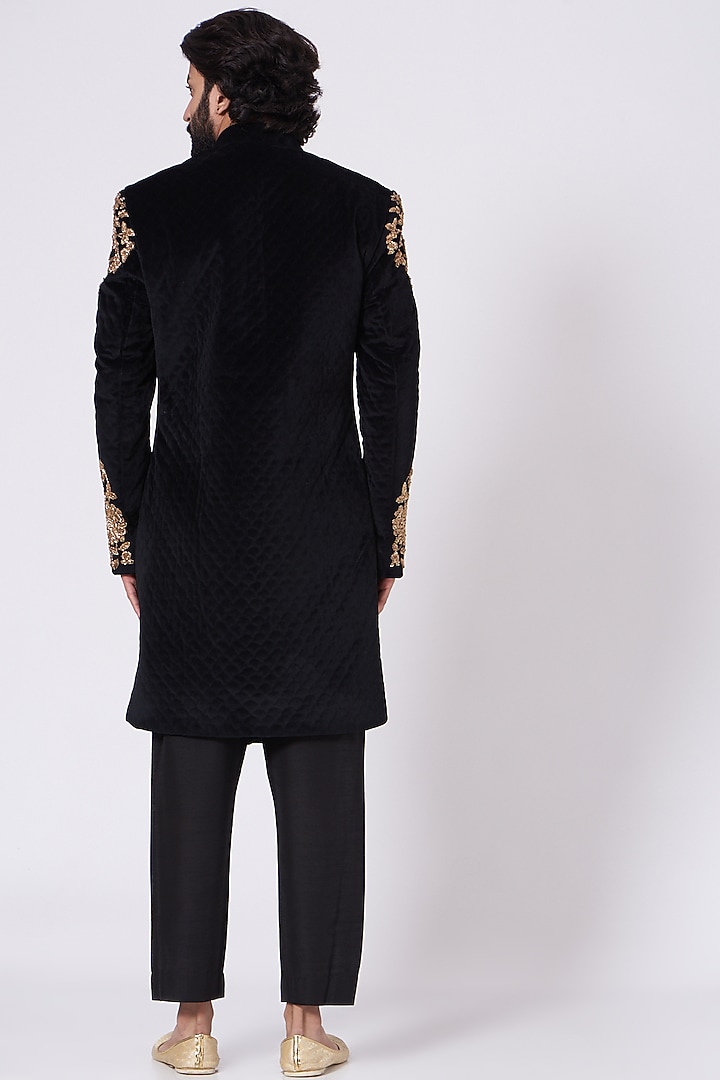 Black Velvet Indowestern Quilted Groom Sherwani by Mehraab Men at Pernia's Pop Up Shop
