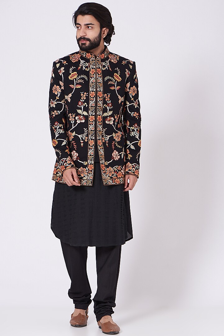 Black Embroidered Groom Bandhgala Jacket by Mehraab Men at Pernia's Pop Up Shop