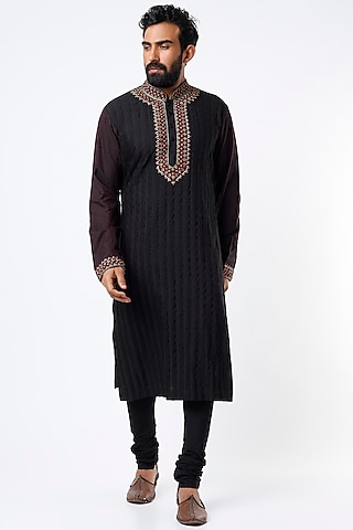 Black Embroidered Kurta Set by Mehraab Men