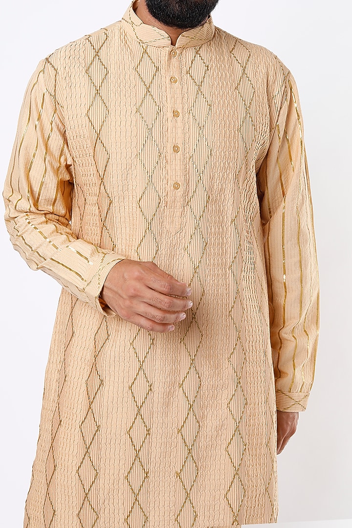 Dark Beige Kurta Set With Gota Work by Mehraab Men at Pernia's Pop Up Shop