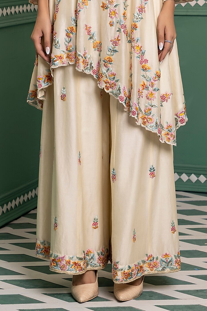 Ivory Chanderi Silk Embroidered Kurta Set by MEHRAB at Pernia's Pop Up Shop