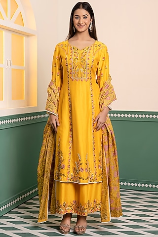 Mango Yellow Chanderi Silk Embroidered Kurta Set by MEHRAB