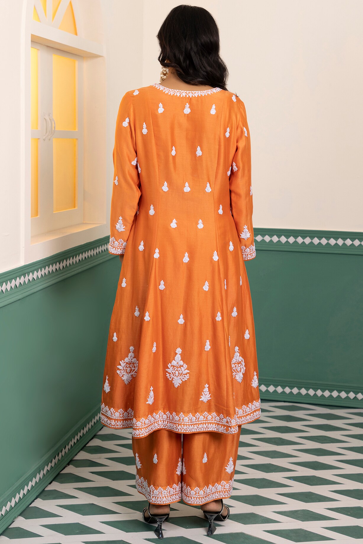 Women Orange Floral Print Chanderi Silk Kurta Set main image 1