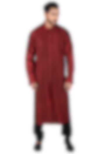Maroon Katan Silk Kurta Set by Medhavini Khaitan at Pernia's Pop Up Shop