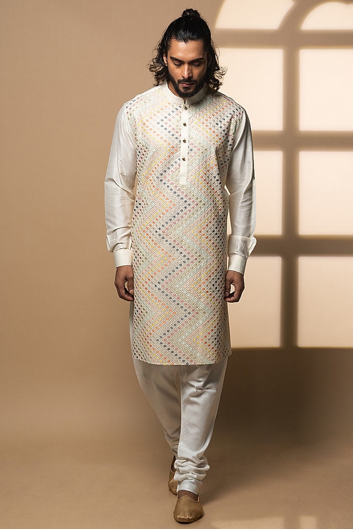 Ivory Katan Silk Embroidered Kurta Set by Medhavini Khaitan at Pernia's Pop Up Shop