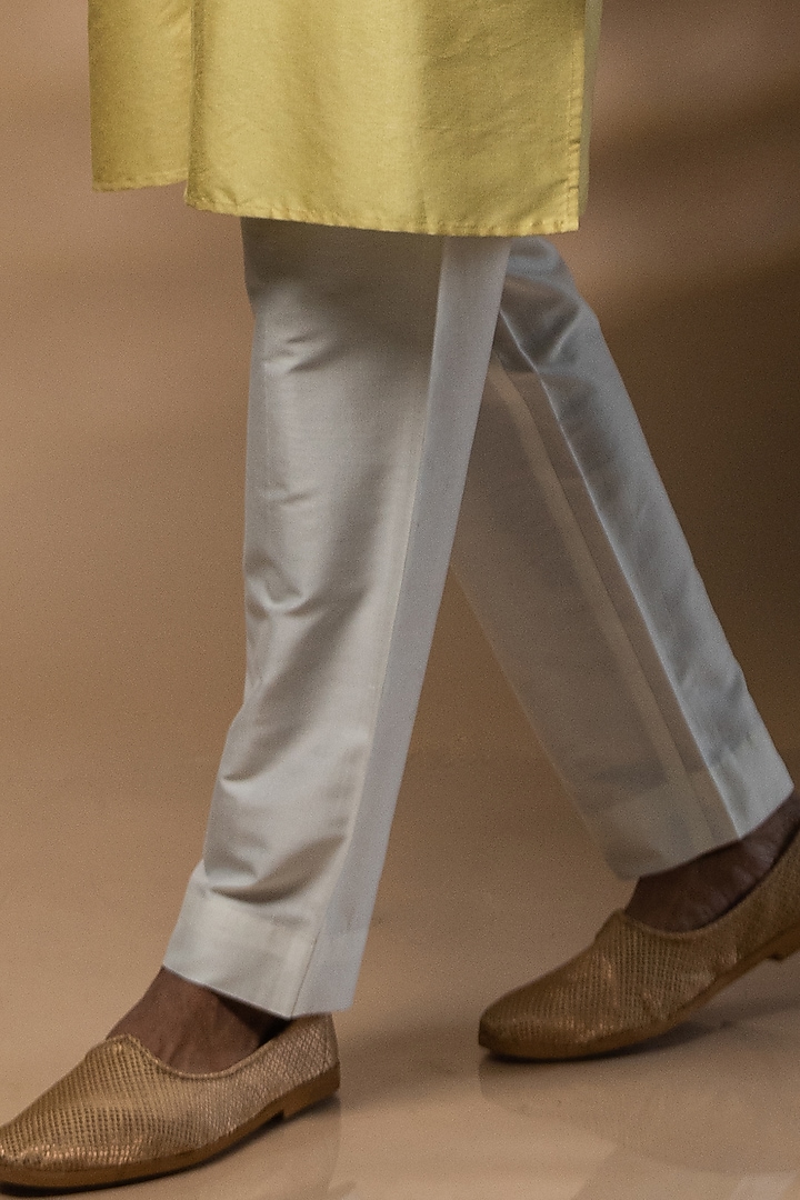 Yellow Katan Silk Kurta Set by Medhavini Khaitan at Pernia's Pop Up Shop