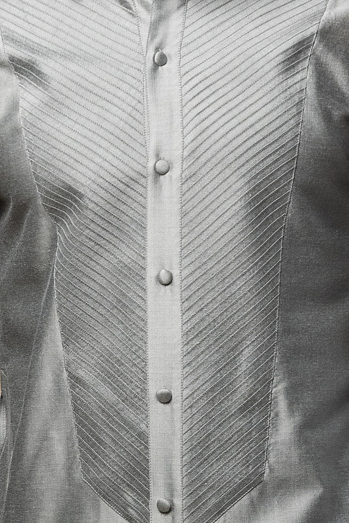Grey Katan Silk Kurta Set by Medhavini Khaitan at Pernia's Pop Up Shop