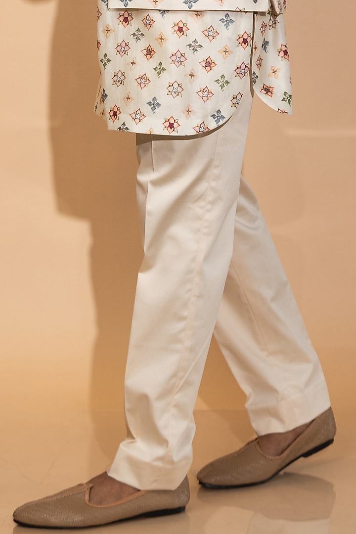 Off-White Chanderi Printed Nehru Jacket Set by Medhavini Khaitan at Pernia's Pop Up Shop