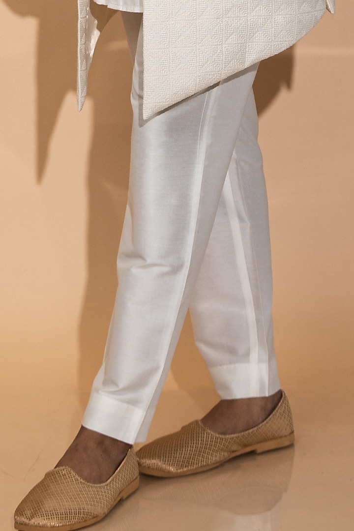 Ivory Muslin Embroidered Indowestern Jacket Set by Medhavini Khaitan at Pernia's Pop Up Shop