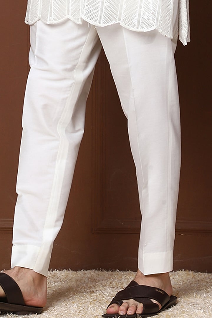 White Georgette Short Kurta Set by Menero at Pernia's Pop Up Shop
