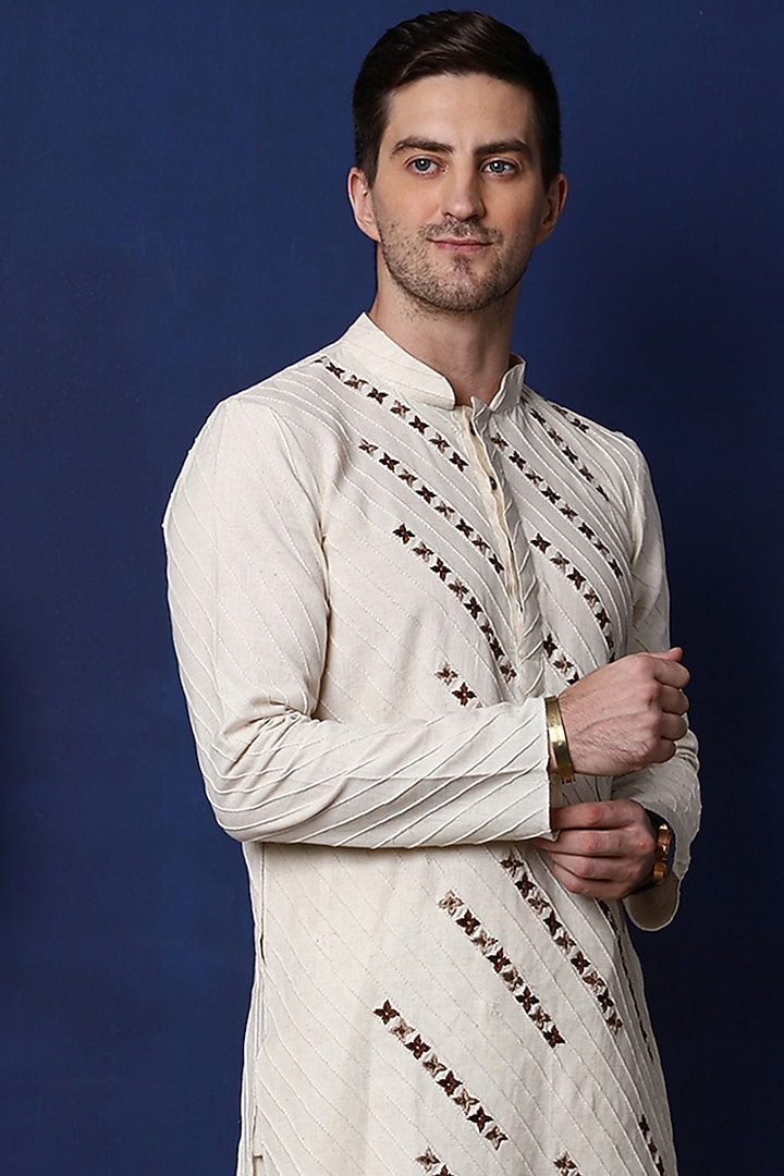 Off-White Cotton Kurta Set by Menero at Pernia's Pop Up Shop