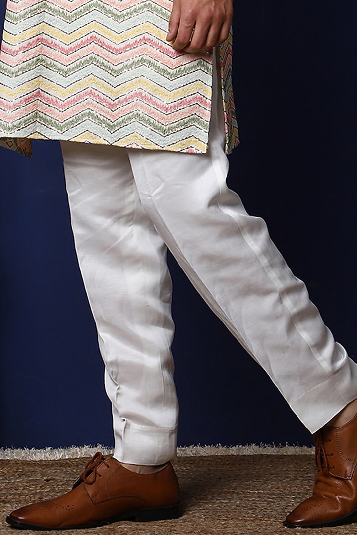 Off-White Cotton Kurta Set by Menero at Pernia's Pop Up Shop