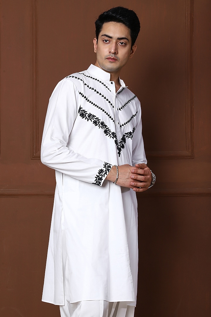 White Pure Cotton Embroidered Kurta Set by Menero at Pernia's Pop Up Shop