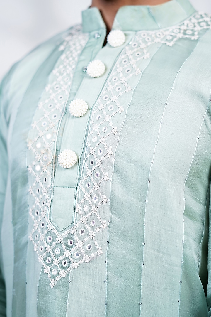 Green Cotton Silk & Pure Cotton Thread Hand Embroidered Kurta Set by Menero at Pernia's Pop Up Shop