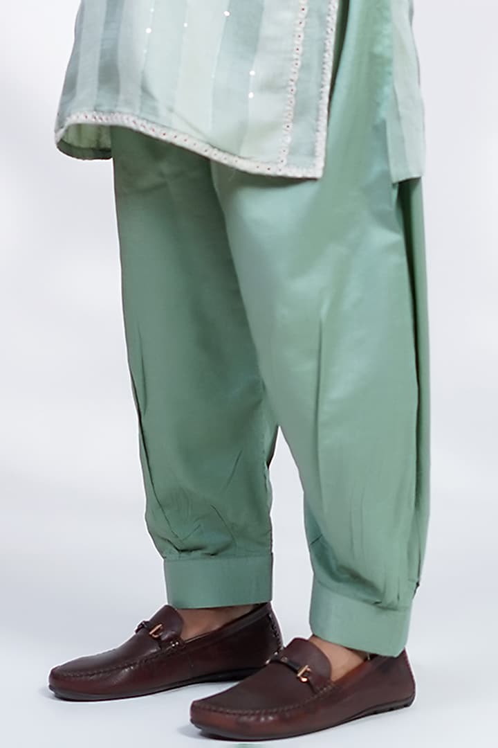 Green Cotton Silk & Pure Cotton Thread Hand Embroidered Kurta Set by Menero at Pernia's Pop Up Shop