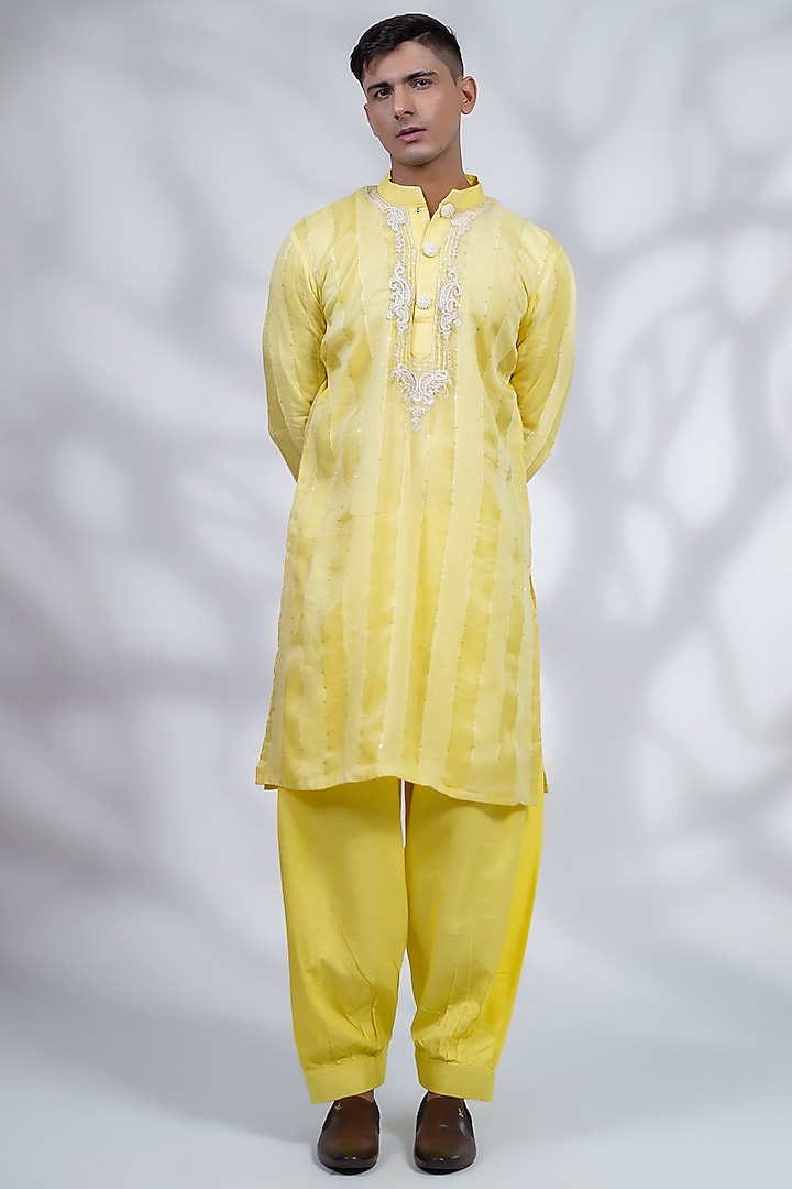 Yellow Cotton Silk & Pure Cotton Thread Hand Embroidered Kurta Set by Menero at Pernia's Pop Up Shop