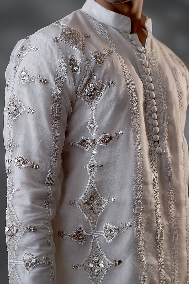 White Pure Organza & Pure Cotton Machine Embroidered Straight Kurta Set by Menero at Pernia's Pop Up Shop