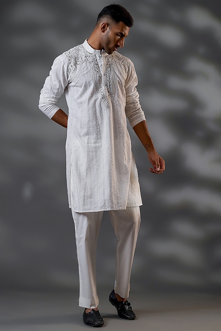 White Cotton & Net Machine Embroidered Straight Kurta Set by Menero at Pernia's Pop Up Shop