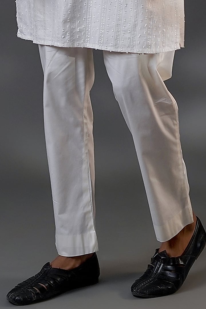 White Cotton & Net Machine Embroidered Straight Kurta Set by Menero at Pernia's Pop Up Shop