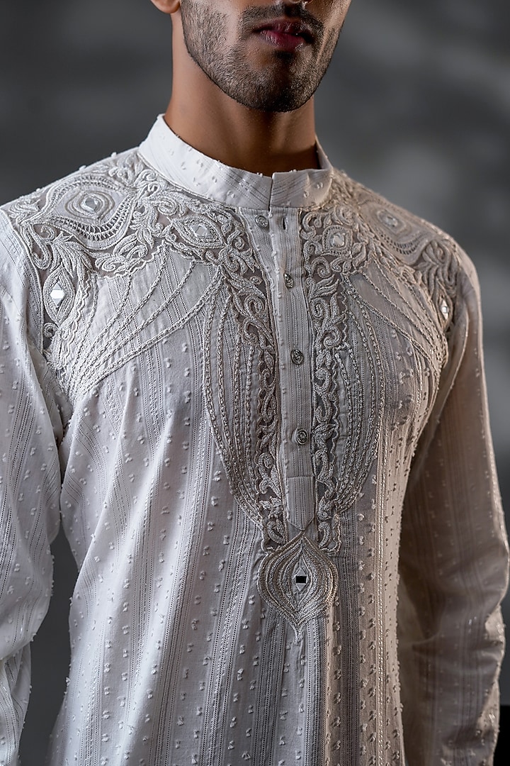White Cotton & Net Machine Embroidered Straight Kurta Set by Menero at Pernia's Pop Up Shop