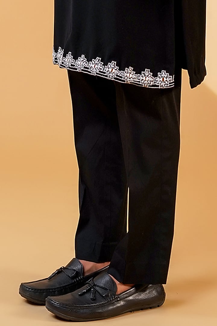 Black Pure Crepe Lycra Mirror Machine Embroidered Straight Kurta Set by Menero at Pernia's Pop Up Shop