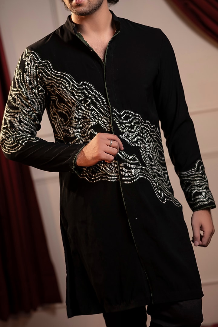 Black Pure Japanese Crepe Lycra Embroidered Kurta Set by Menero at Pernia's Pop Up Shop
