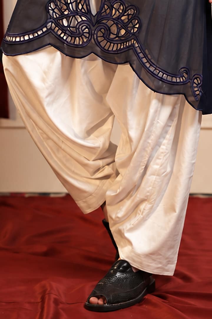 Navy Blue Pure Georgette Machine Embroidered Kurta Set by Menero at Pernia's Pop Up Shop