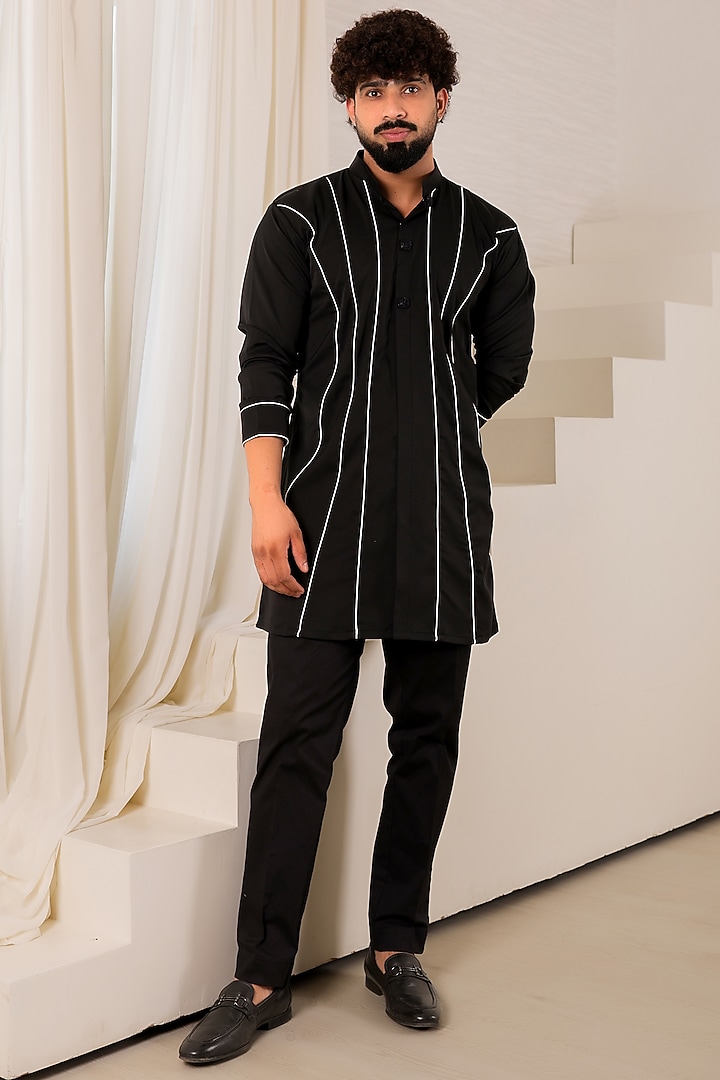 Black Pure Crepe Kurta Set by Menero at Pernia's Pop Up Shop