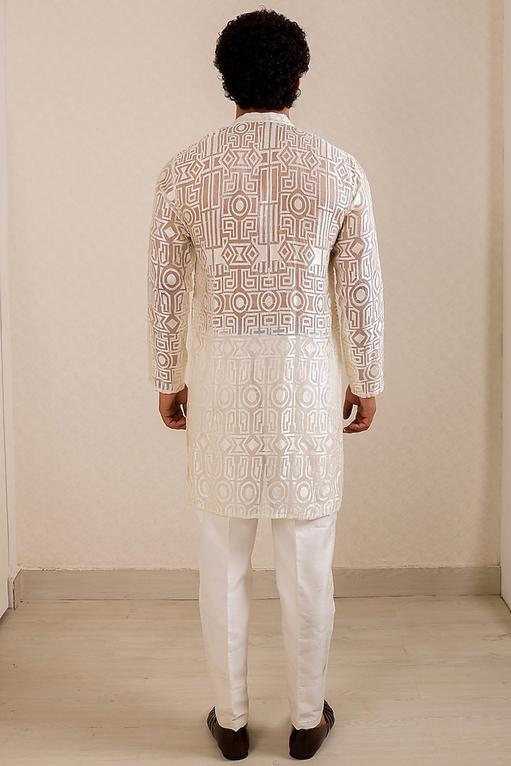 Off-White Chanderi Silk Mirror Embroidered Kurta Set by Menero at Pernia's Pop Up Shop