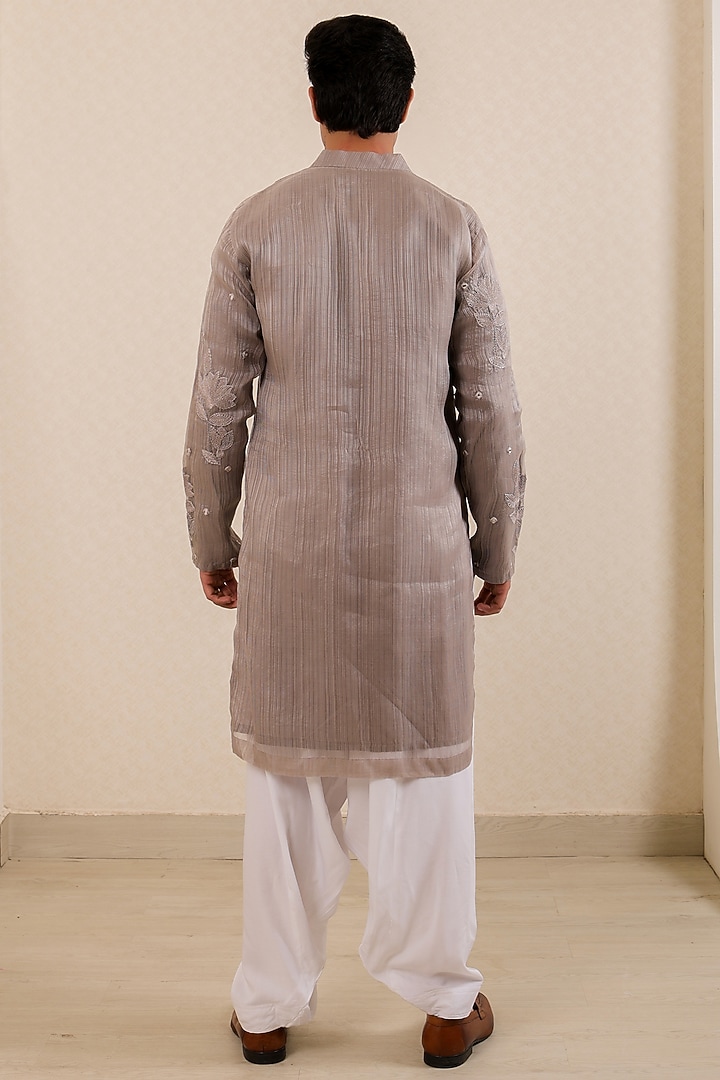 Grey Pure Chanderi Machine Embroidered Kurta Set by Menero at Pernia's Pop Up Shop