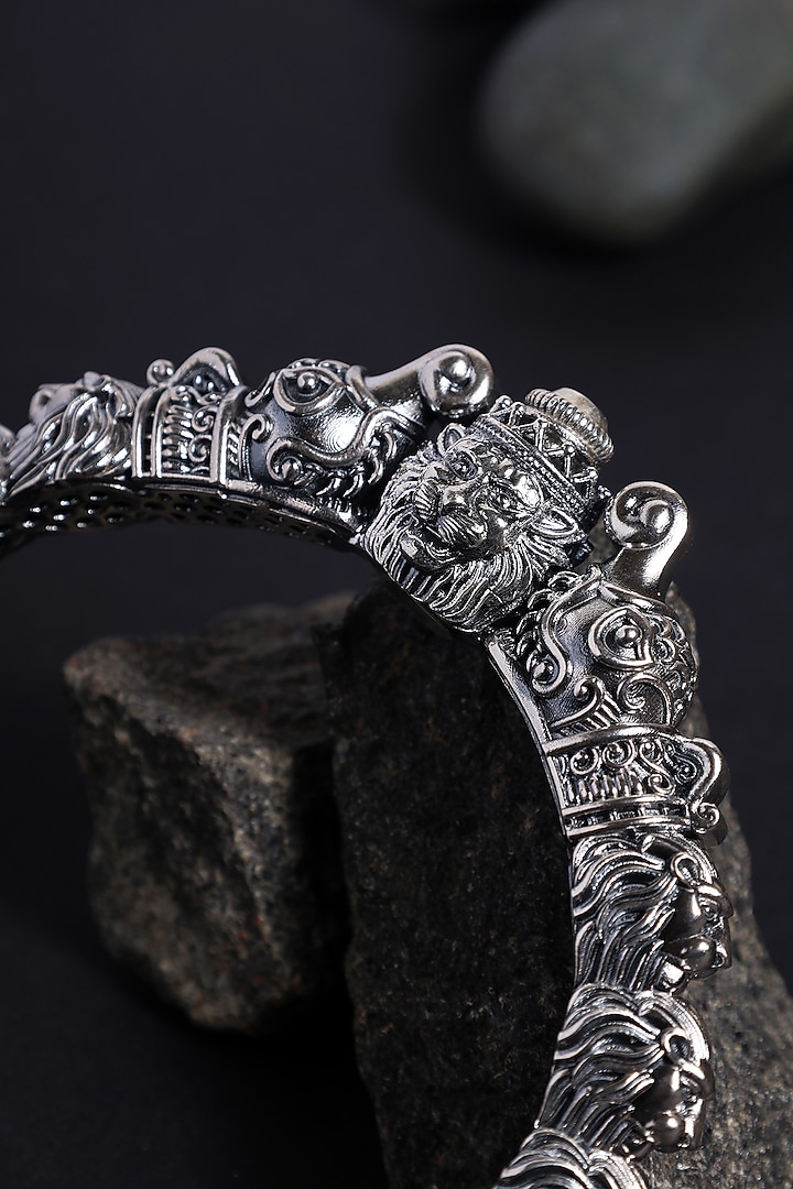 White Finish Lion Temple Kada In Sterling Silver by Mero at Pernia's Pop Up Shop