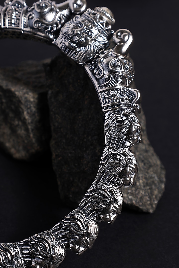 White Finish Lion Temple Kada In Sterling Silver by Mero at Pernia's Pop Up Shop