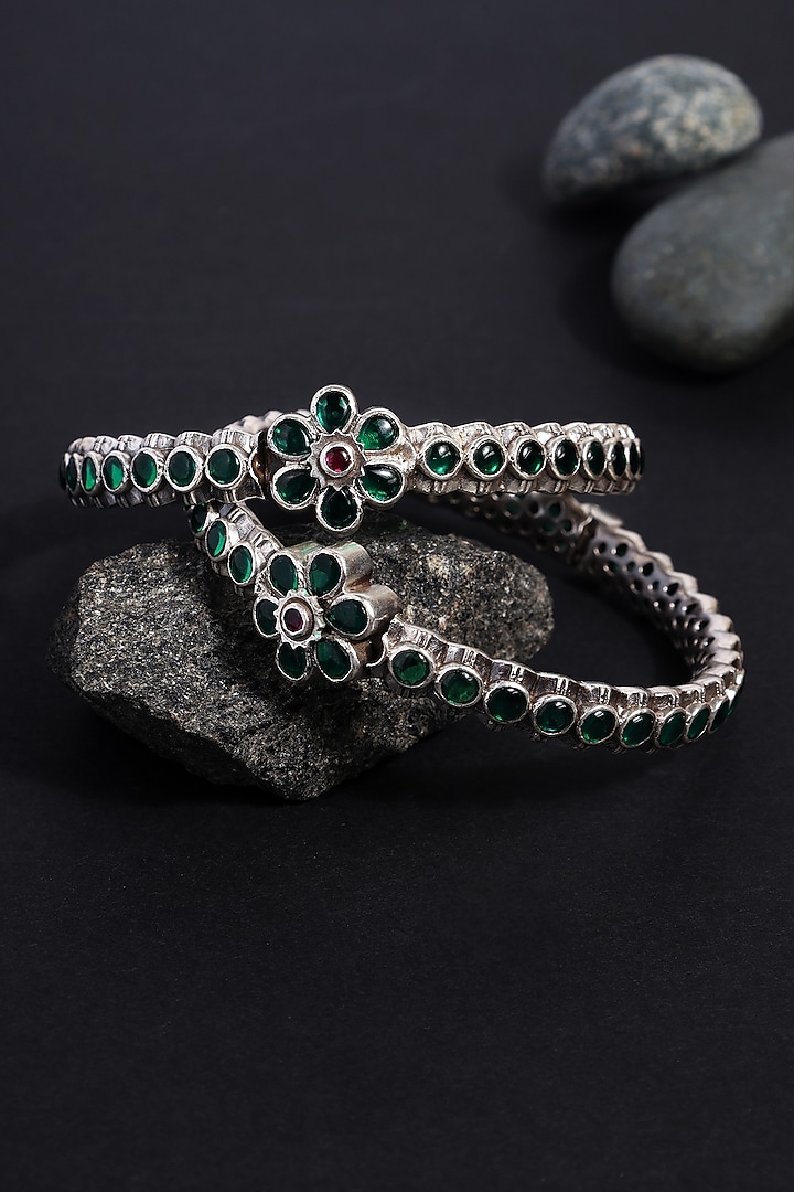 White Finish Green Kempstone Temple Bangles In Sterling Silver (Set Of 2) by Mero at Pernia's Pop Up Shop