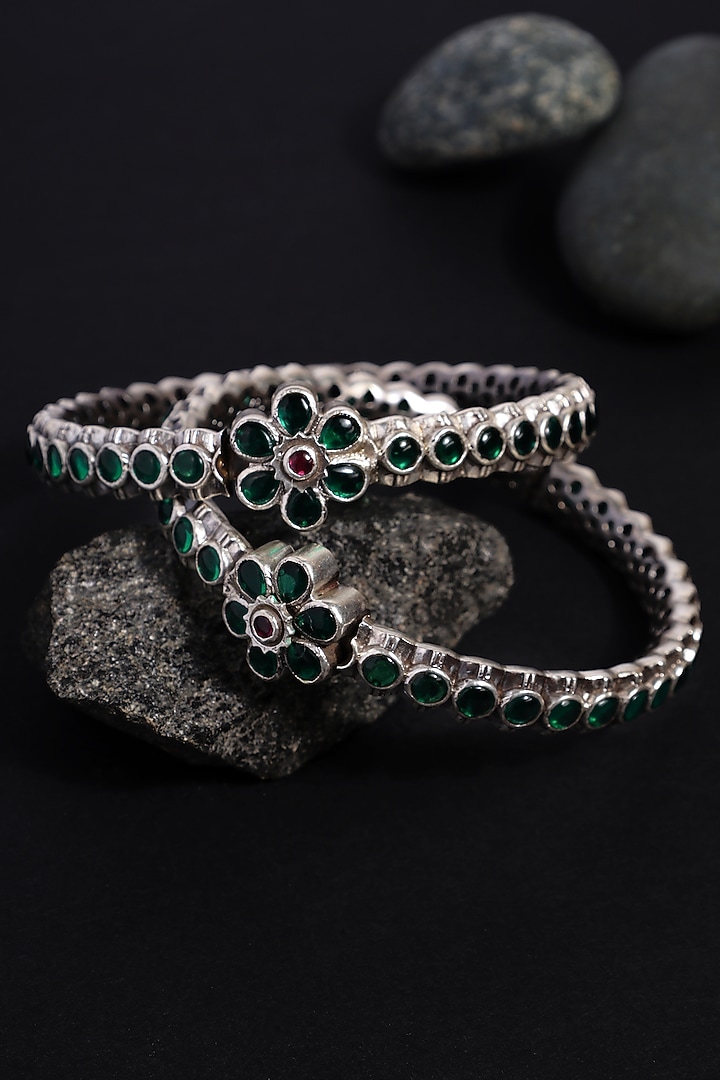 White Finish Green Kempstone Temple Bangles In Sterling Silver (Set Of 2) by Mero at Pernia's Pop Up Shop