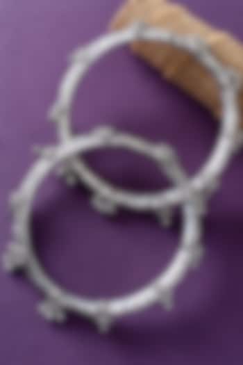 White Finish Temple Anklets In Sterling Silver (Set Of 2) by Mero at Pernia's Pop Up Shop