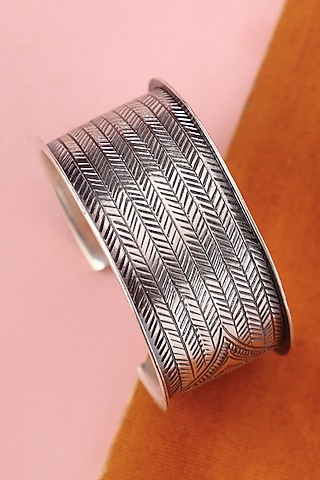 White Finish Temple Bangle In Sterling Silver by Mero