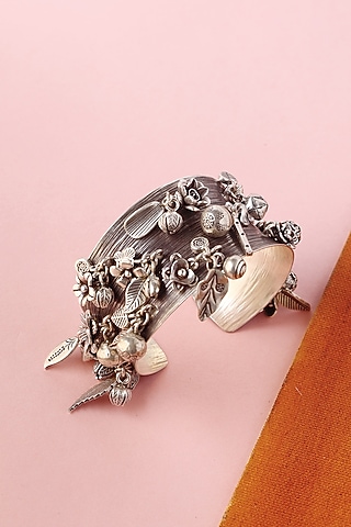 White Finish Temple Bangle In Sterling Silver by Mero