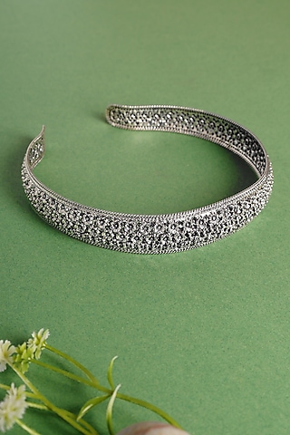 White Finish Floral Motif Hairband In Sterling Silver by Mero