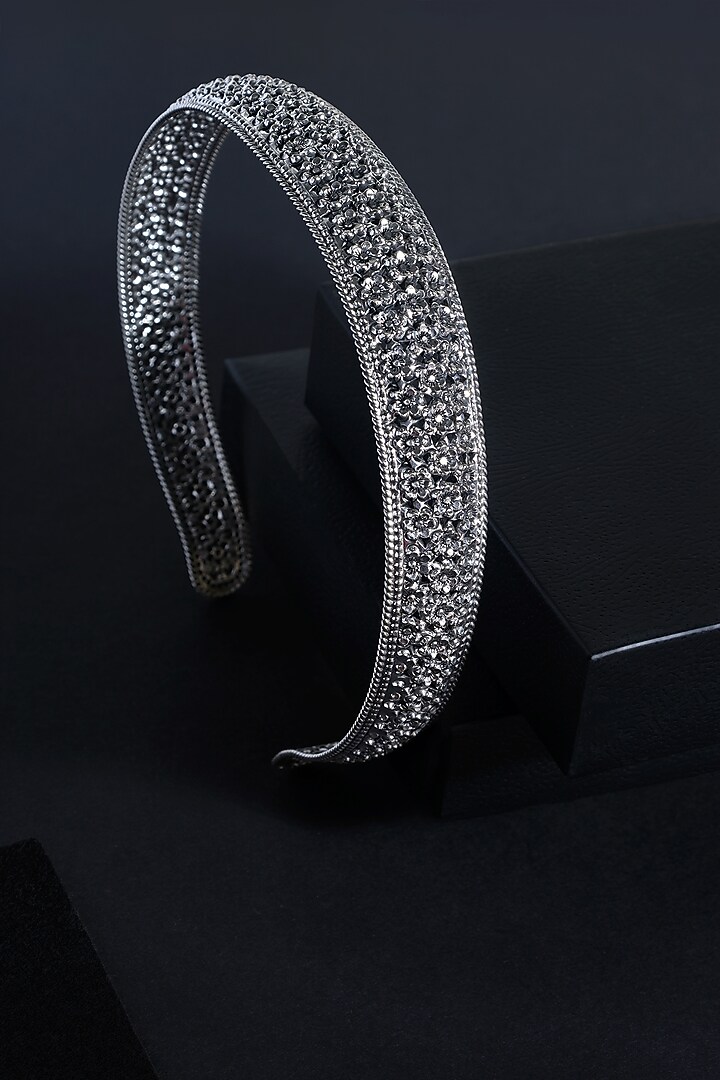 White Finish Floral Motif Hairband In Sterling Silver by Mero at Pernia's Pop Up Shop