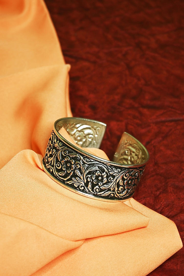 White Finish Tribal Cuff In Sterling Silver by Mero