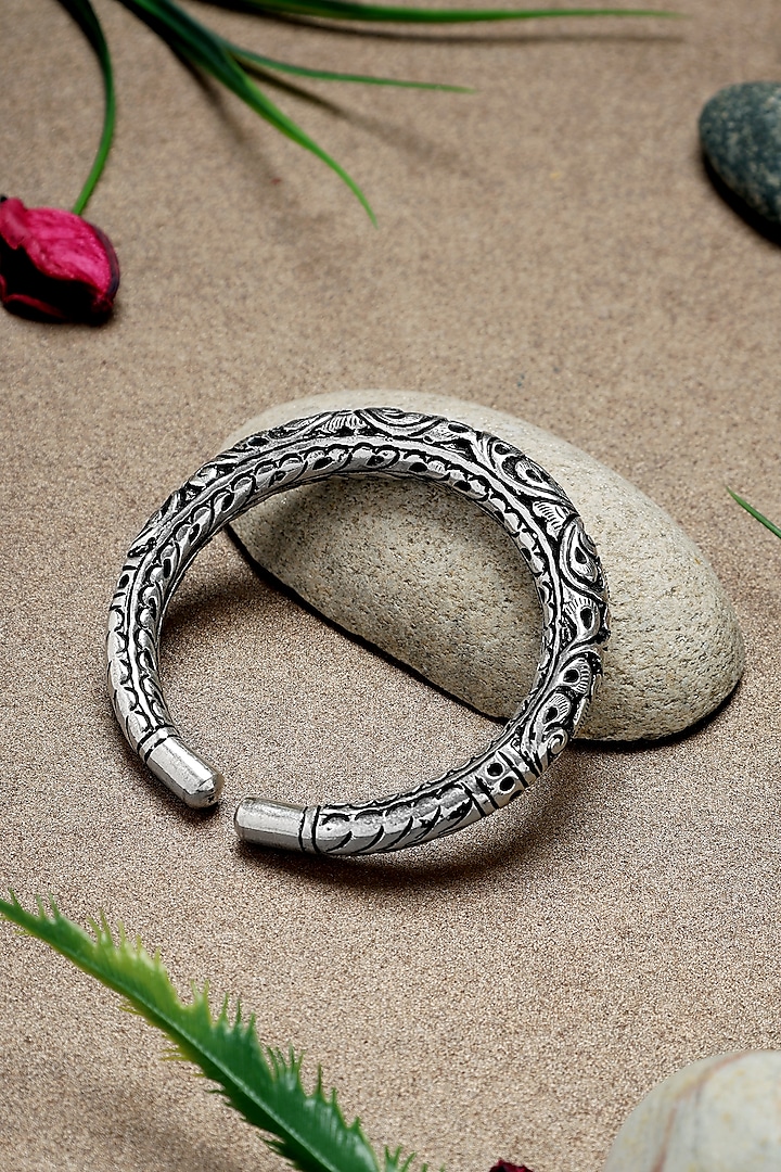 White Finish Sher Chitai Temple Kada In Sterling Silver by Mero at Pernia's Pop Up Shop