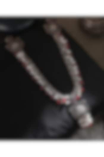 White Finish Red & Green Kempstone Tribal Necklace In Sterling Silver by Mero at Pernia's Pop Up Shop