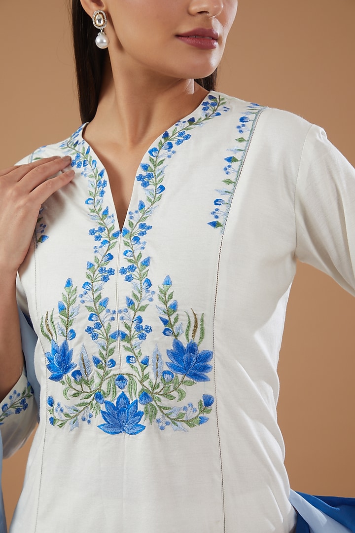 White Chanderi Thread Embroidered Kurta Set by MERAKI BY POONAM SSANYAA at Pernia's Pop Up Shop