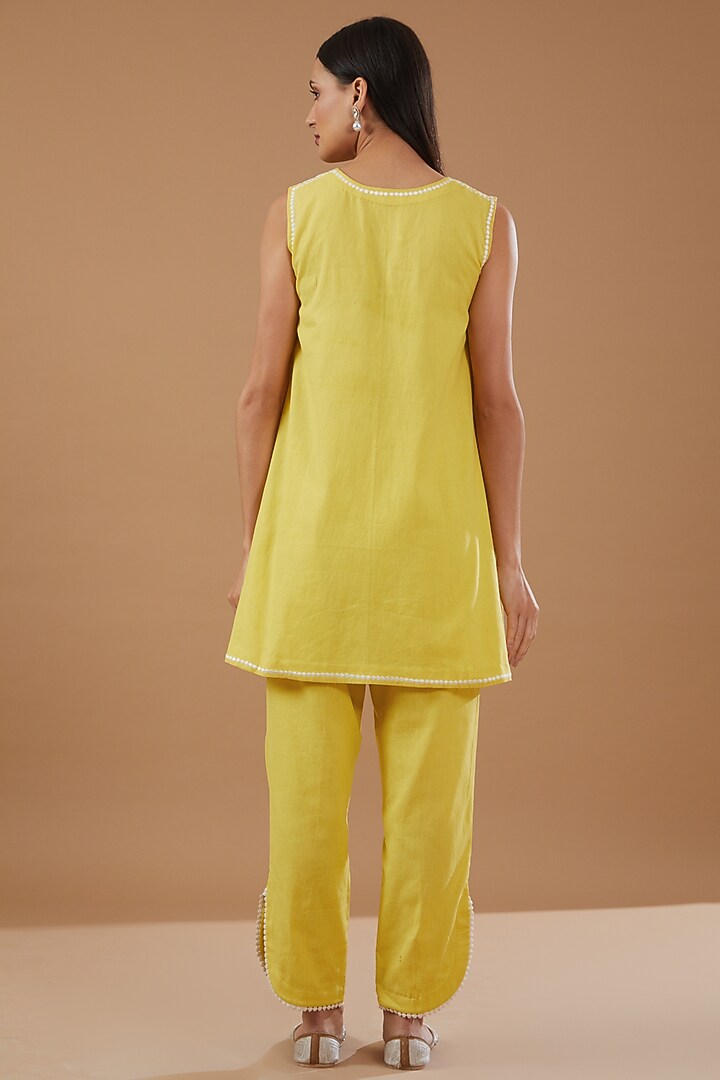 Yellow Linen Embroidered Kurta Set by MERAKI BY POONAM SSANYAA at Pernia's Pop Up Shop