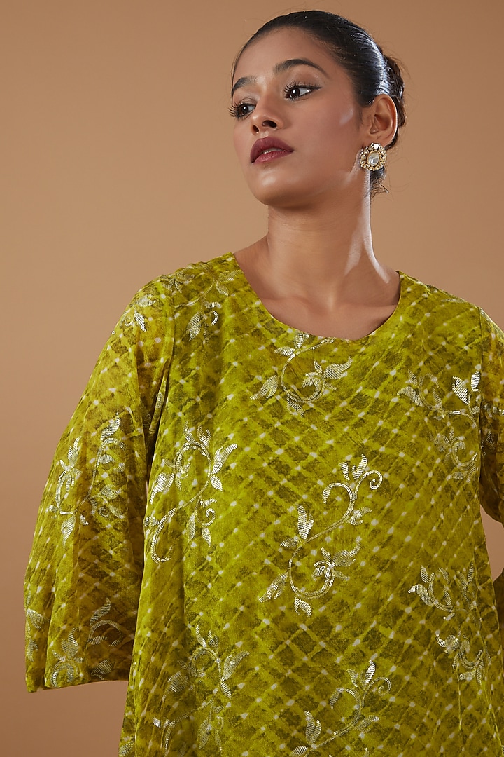 Green Georgette Printed Kurta Set by MERAKI BY POONAM SSANYAA at Pernia's Pop Up Shop