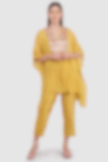 Yellow Georgette Embellished Kaftan Set by Meraki By Rachna at Pernia's Pop Up Shop
