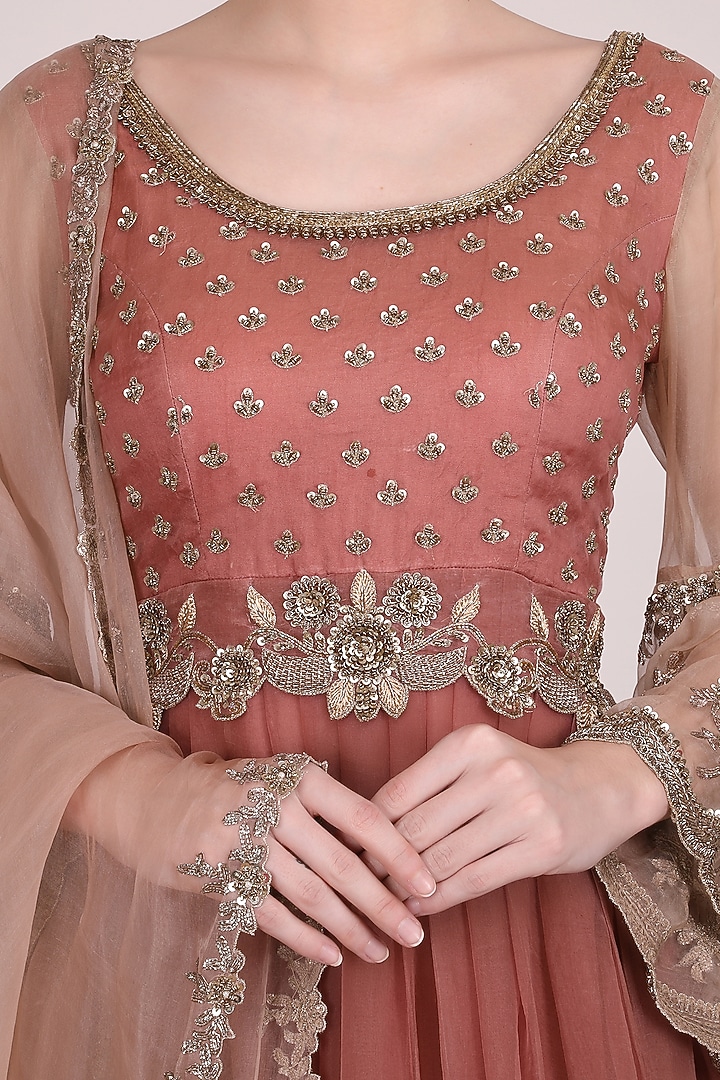 Onion Pink Georgette & Crepe Wedding Lehenga Set by Meraki By Rachna at Pernia's Pop Up Shop
